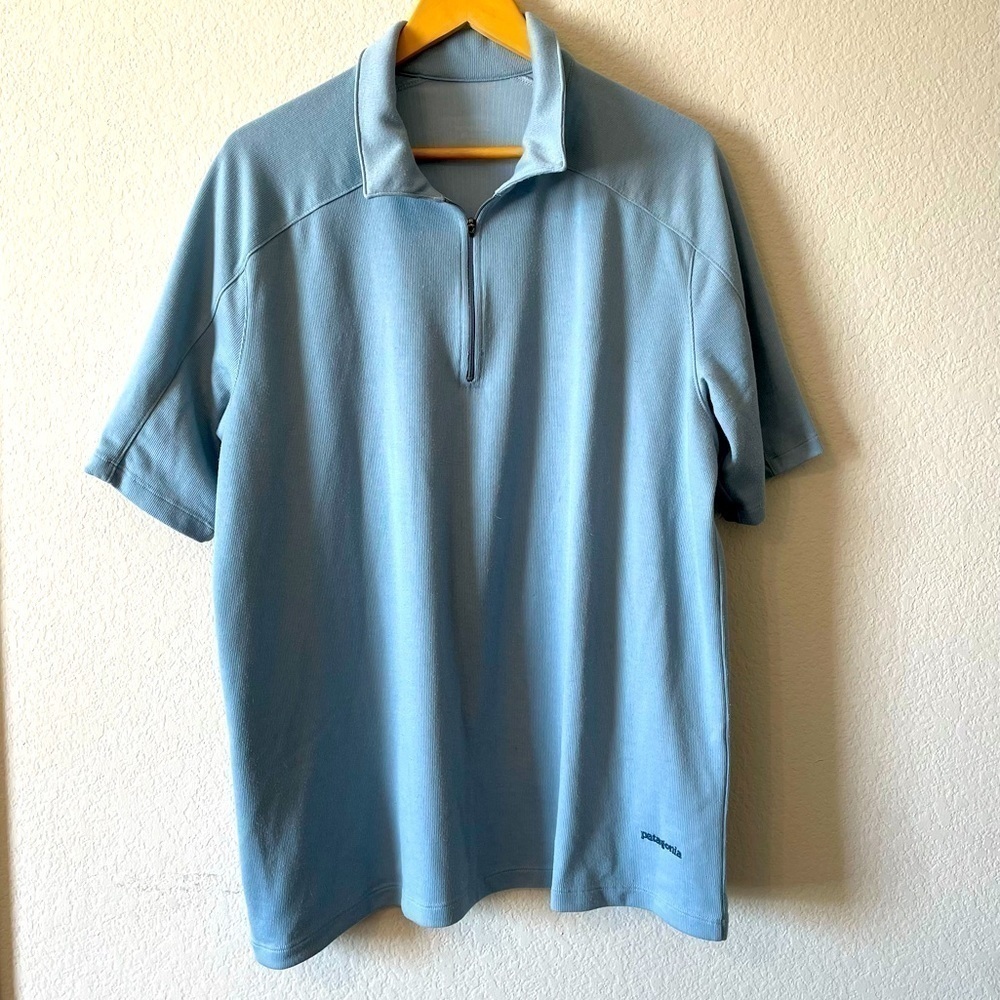 Patagonia Outdoor Quarter Zip Polo Style Collared Light Blue Shirt Size Large